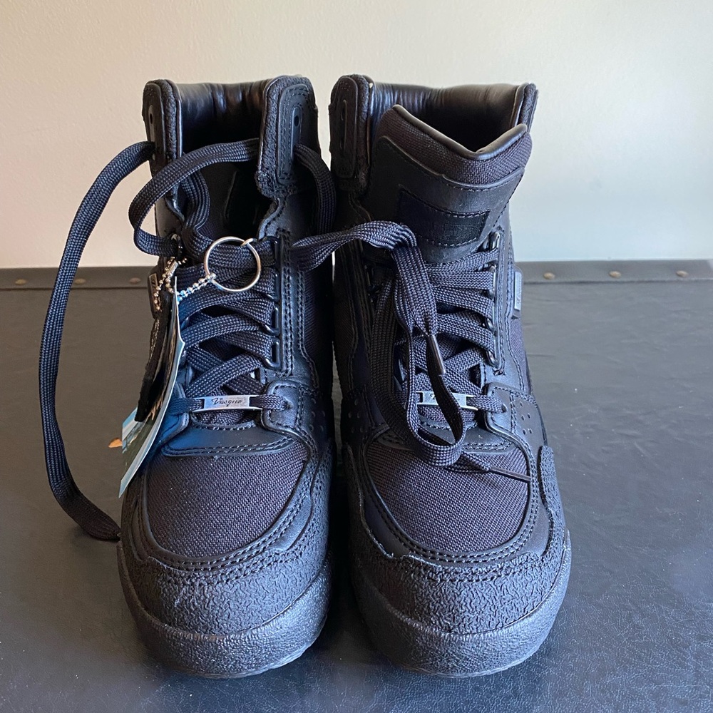 Vasque Contender Black Leather Hiking Boots Black Boys Size 6.5
